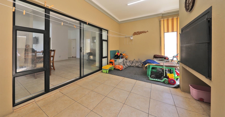 3 Bedroom Property for Sale in Plattekloof Western Cape